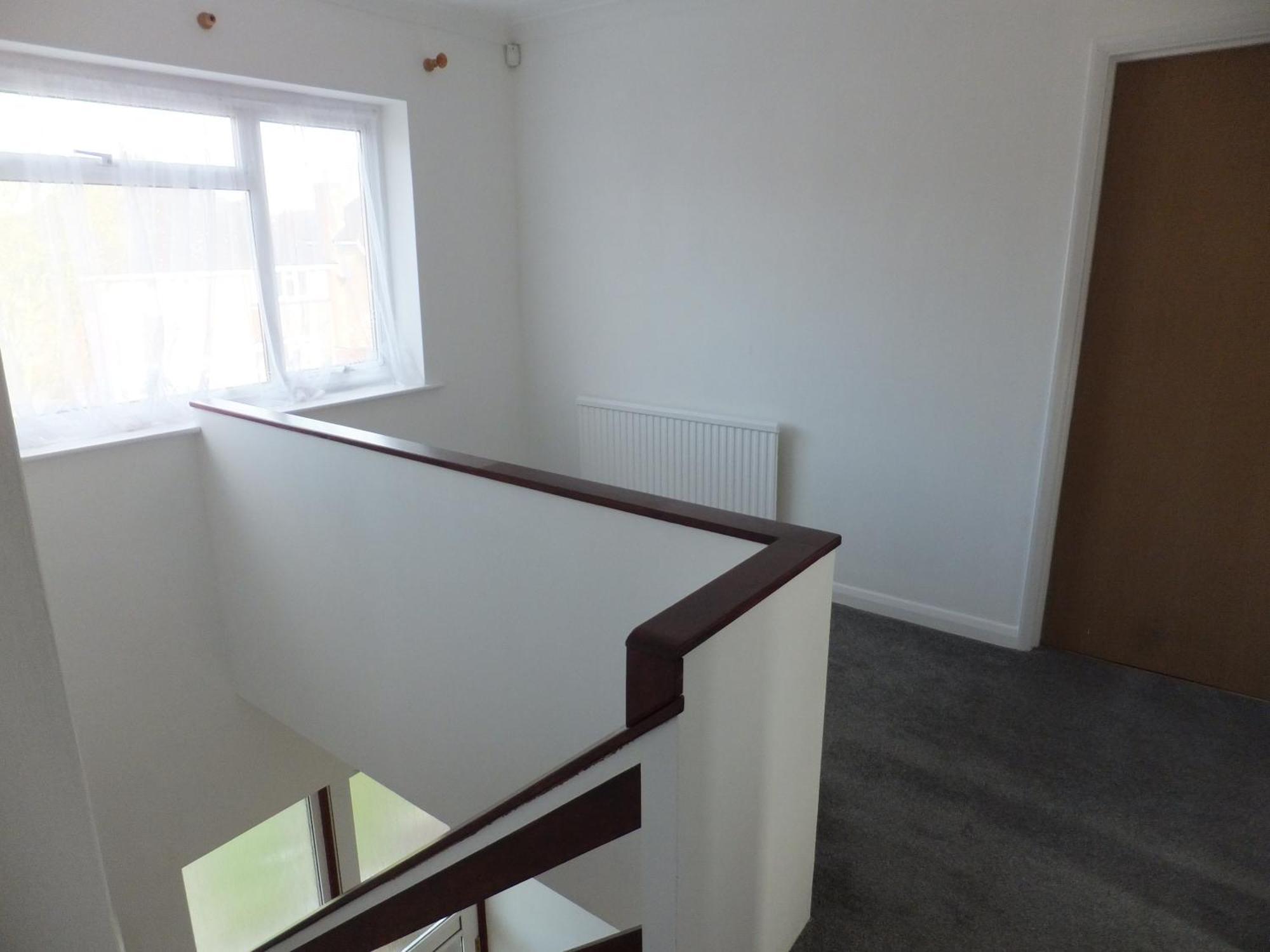 Many Worlds Meet - Eurostar, Wimbledon 30 Mins, Central London, Gatwick 15 Mins - Spacious, Sleeps Up To 16 Plus Cot - Free Wifi, Parking - Next To Lloyd Park, Great For Families, Walkers, Relocators - Ideal For Contractors Croydon kerület Kültér fotó